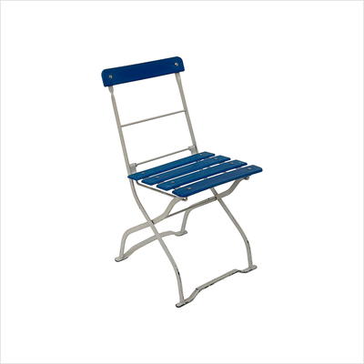 Biergartenstuhl blau weiss (starke Gebrauchsspuren)_oblique